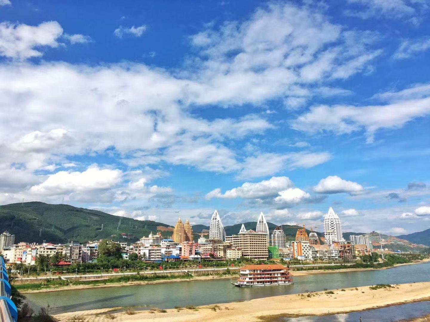 Doudou Meilan Fengqing Inn จิ่งหง ภายนอก รูปภาพ